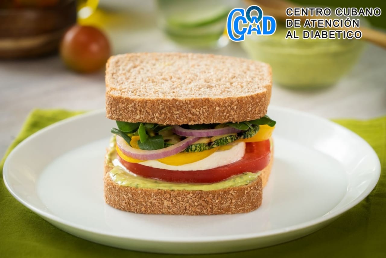 Nuestra cocina. Sándwich de calabaza rostizada y verdolagas